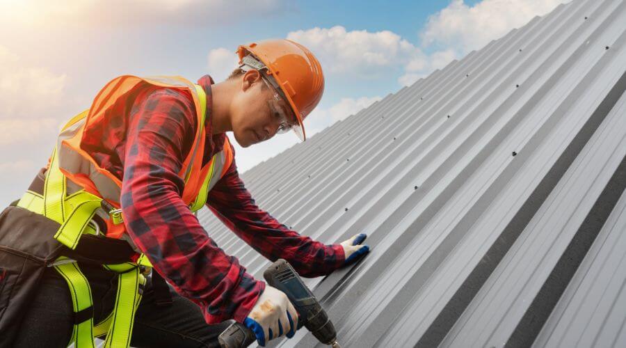 Professional metal roof installation in Wonder Lake, IL